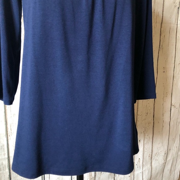 PREOWNED AGB DARK BLUE TOP - USED GOOD CONDITION - Picture 3 of 8